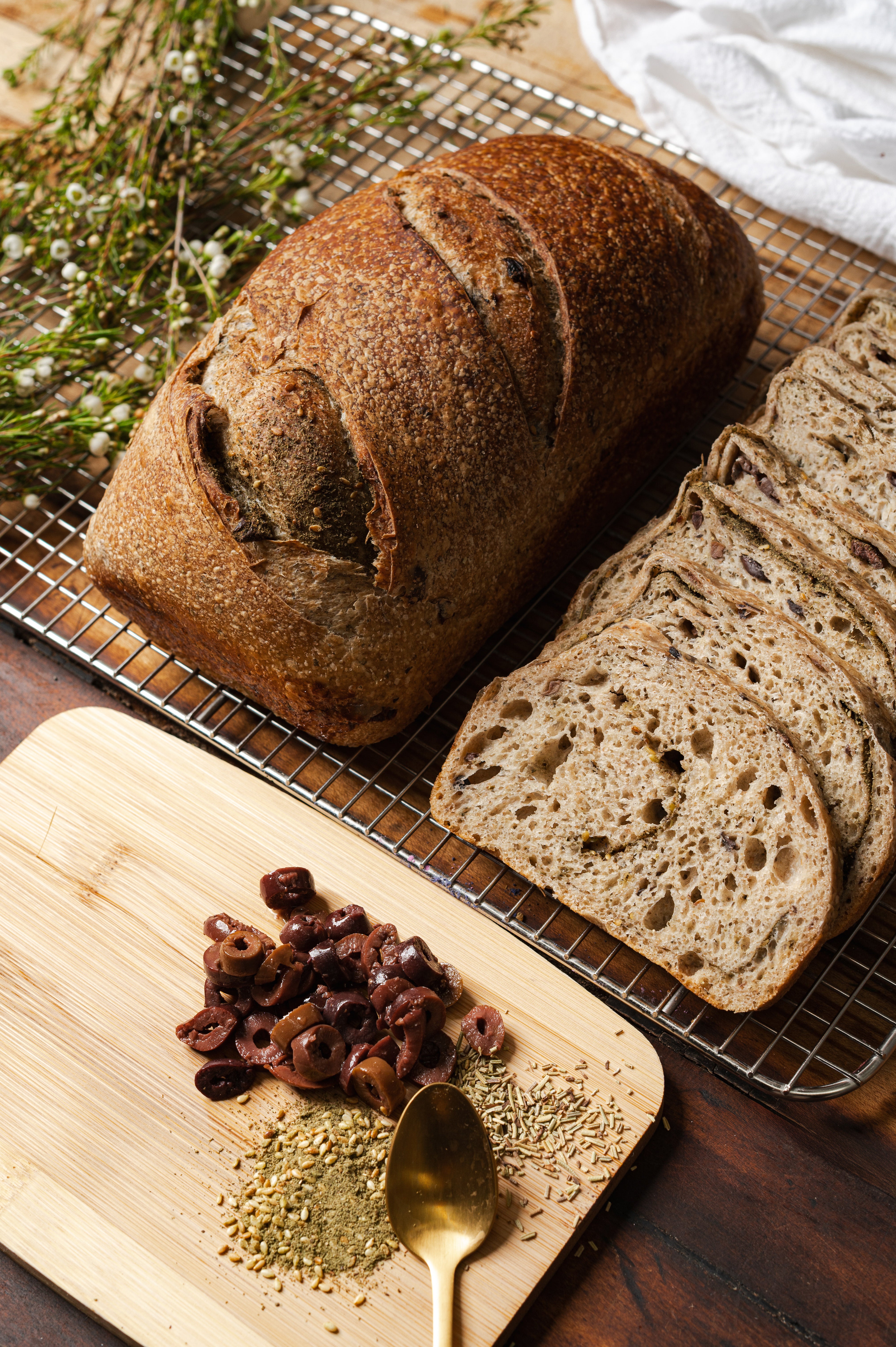 Kalamata Olives & zaátar sourdough loaf